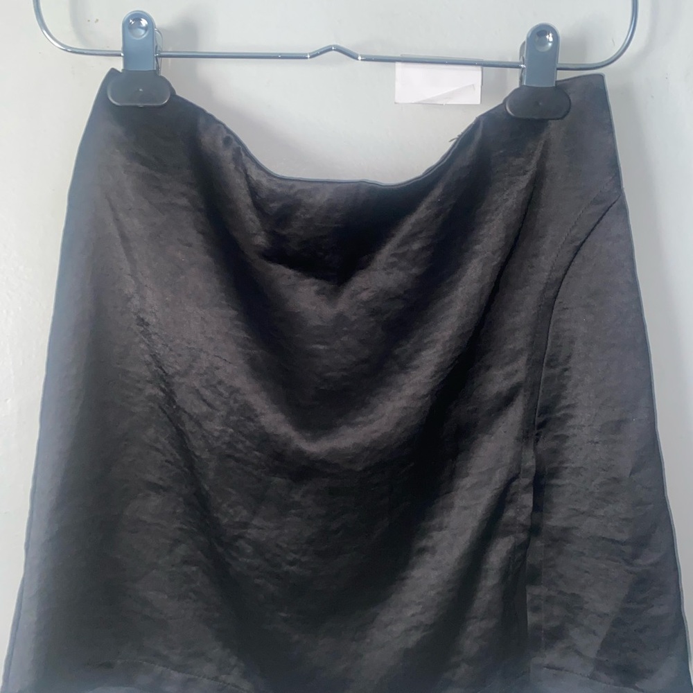 Forever 21 Black Women's Skirt